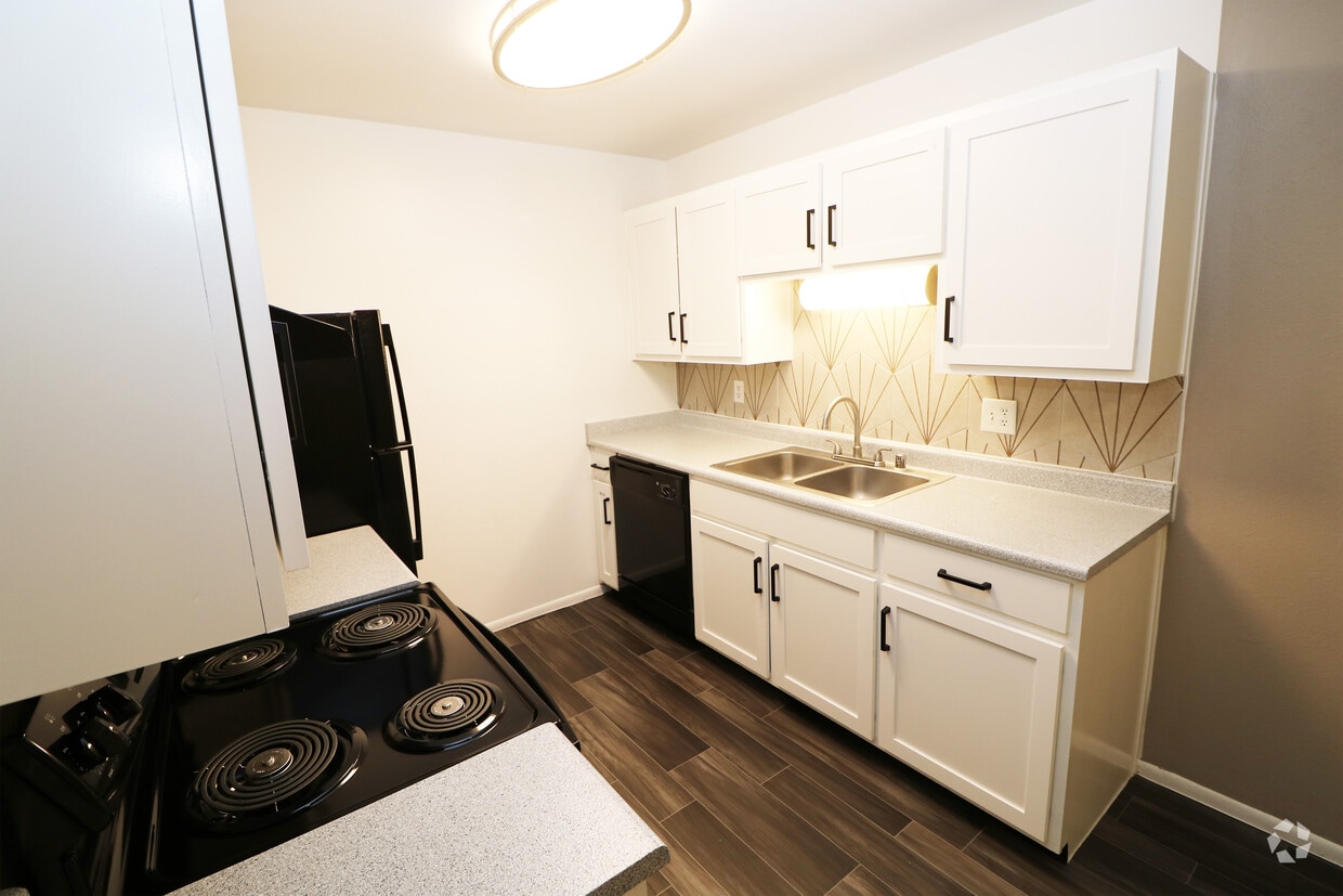 CIBOLA VILLAGE Apartments 12400 Montgomery Blvd NE Albuquerque, NM