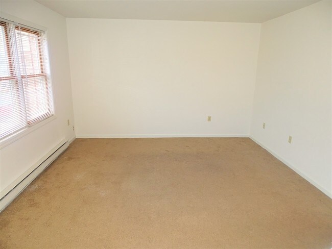 Foto del edificio - 213 Riverview Dr