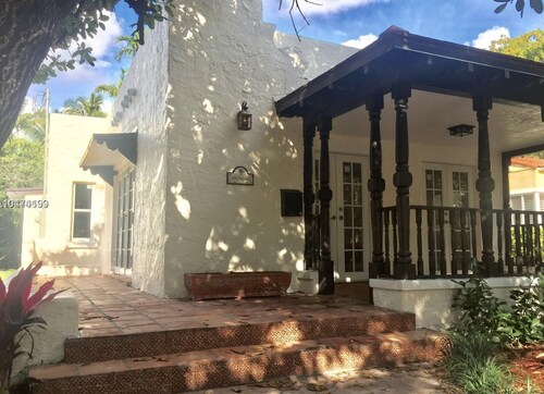 Foto del edificio - 1206 Pizarro St