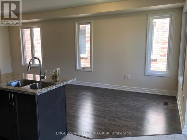 Building Photo - 9570 TALLGRASS Ave