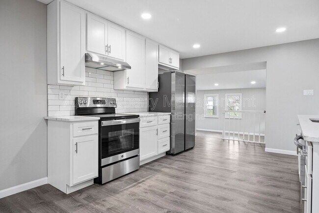 Foto del edificio - 537 Lynn Haven Ln