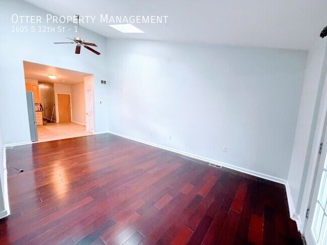 Foto del edificio - 1605 S 12th St