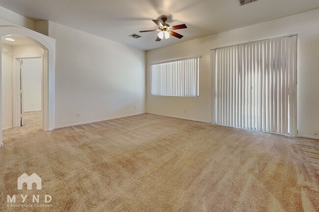 Foto del edificio - 21627 N 89th Dr