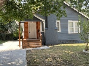 Building Photo - 551 S Erie Ave