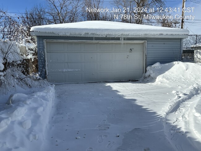 Building Photo - 6639 N 78th St