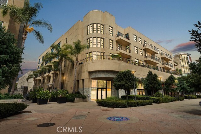 Building Photo - 133 The