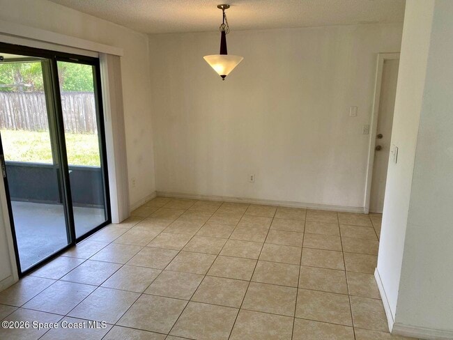 Foto del edificio - 1279 Valencia St SE