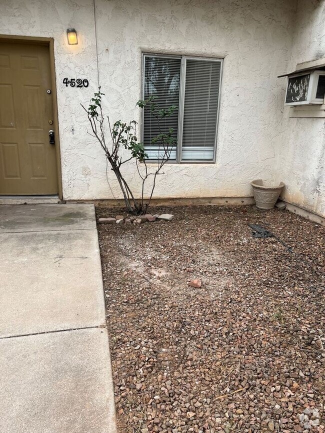 Building Photo - 4520 E Pima St