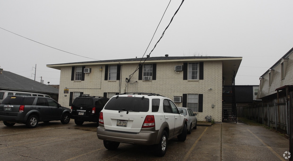 Foto del edificio - 1348 Lake Ave