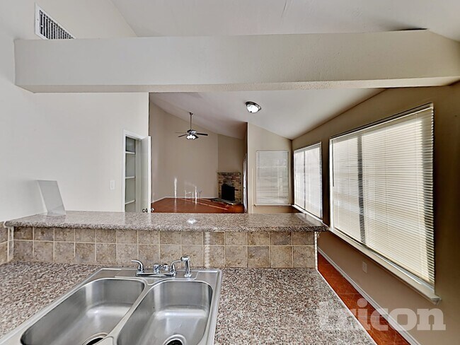 Foto del edificio - 3106 Boynton Dr