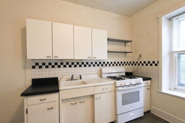 Building Photo - 6335 Greene St