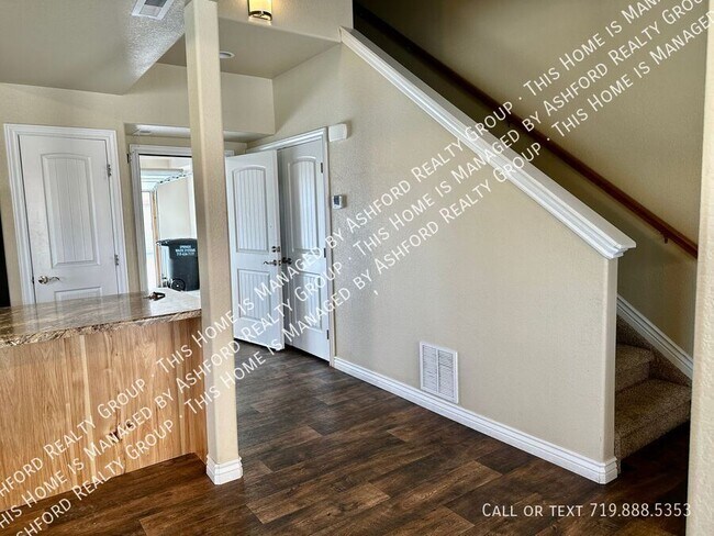 Foto del edificio - 9360 Piedmont Point