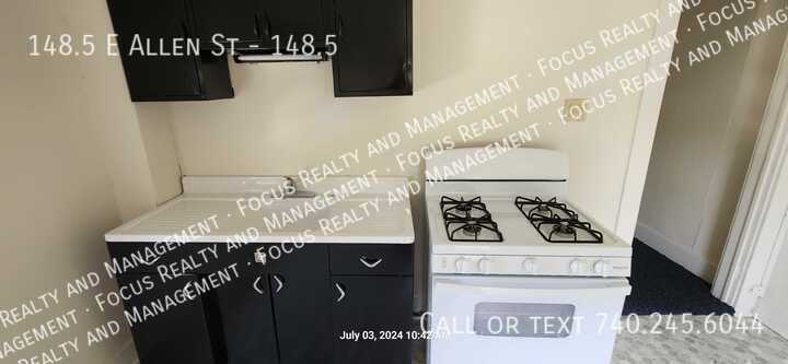 Building Photo - 148.5 E Allen St