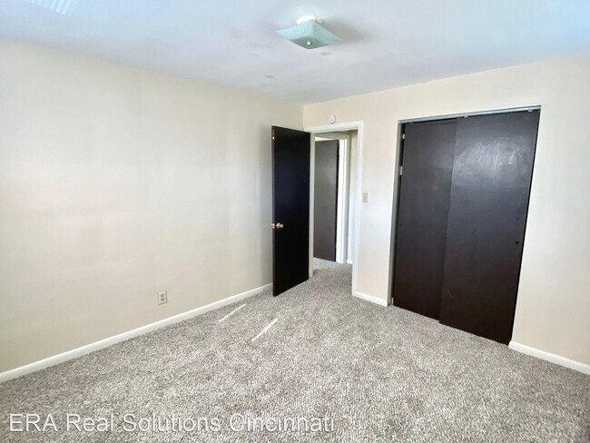 Building Photo - 7598 Boleyn Dr