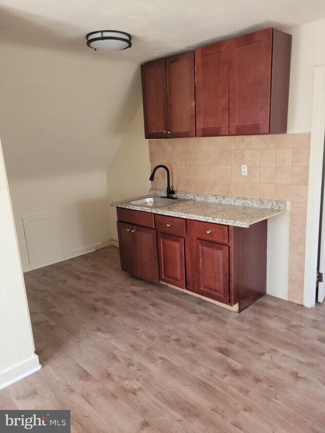 Foto principal - 317 E Broad St