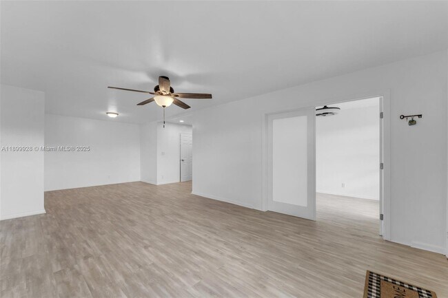 Foto del edificio - 12820 SW 43rd Dr