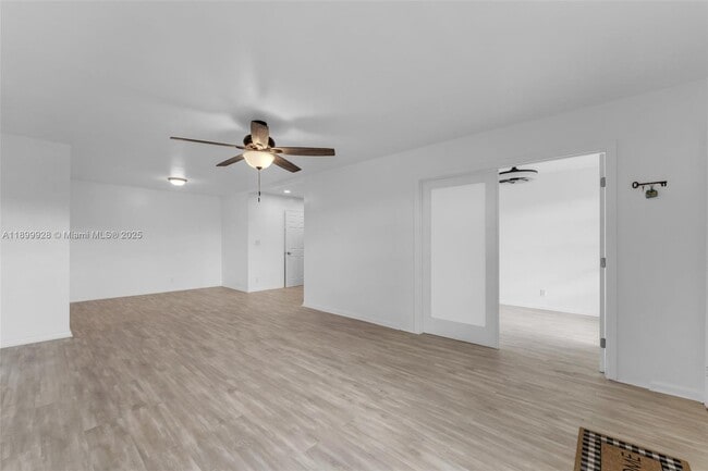 Building Photo - 12820 SW 43rd Dr
