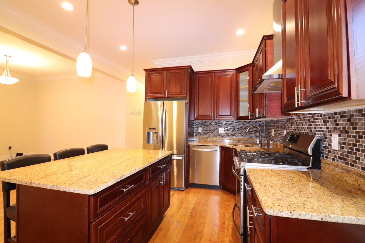 Primary Photo - 926 Dorchester Ave