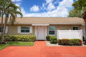 Building Photo - 18765 Candlewick Dr