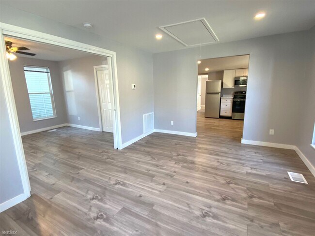 Foto del edificio - 3 br, 2 bath House - 103 West 54th Street