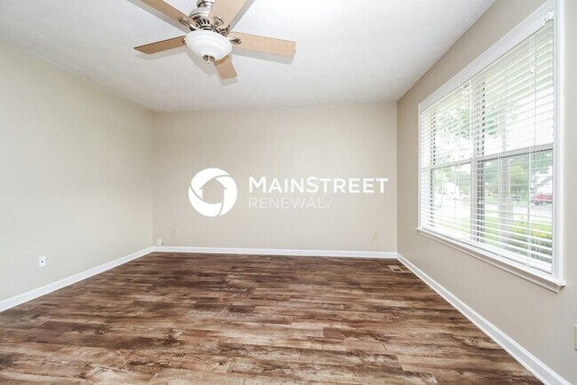 Foto del edificio - 5016 Trailwater Dr