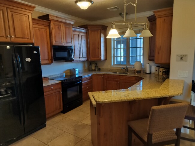 Foto del edificio - 810 S Dixie Dr