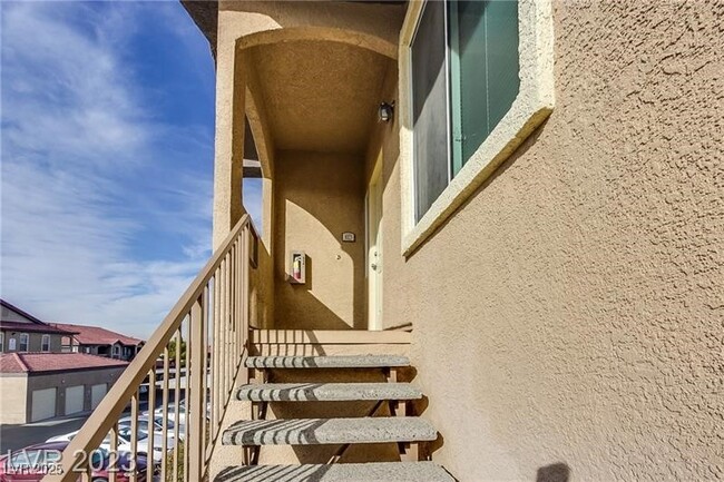 Foto del edificio - 2305 W Horizon Ridge Pkwy