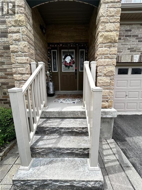 Building Photo - 722 Sundew Dr