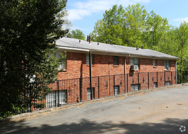 Building Photo - Lenox Hills