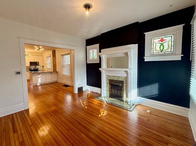 Foto del edificio - Charming Brick-Exterior 1bd/1ba Home (+Flex Room)- Highlands Neighborhood, Denver, CO!