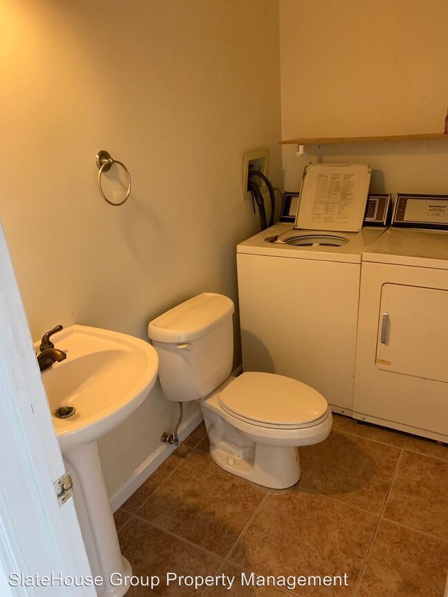 Foto del edificio - 3 br, 1.5 bath House - 567 E Linden St