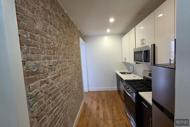 Foto del edificio - 17 W 125th St