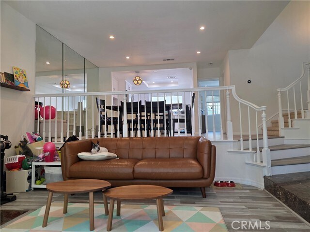 Foto del edificio - 2300 Maple Ave