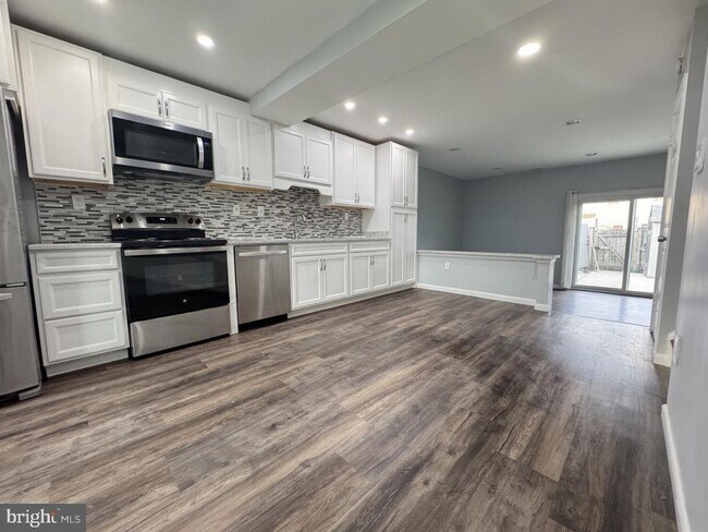 Foto del edificio - 5817 Burke Manor Ct
