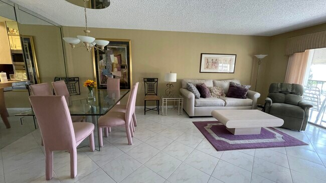 Foto del edificio - 6936 Huntington Ln