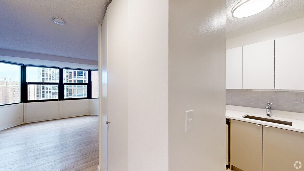Photo - 1133 N. Dearborn Apartments