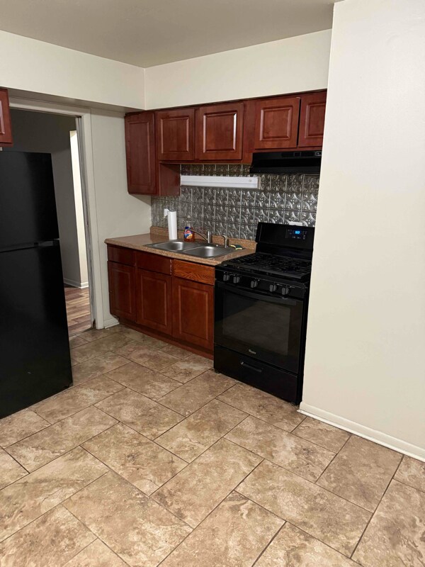 Foto del edificio - 14506 Cottage Grove Ave