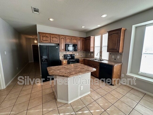 Building Photo - 420 Donagon Ct