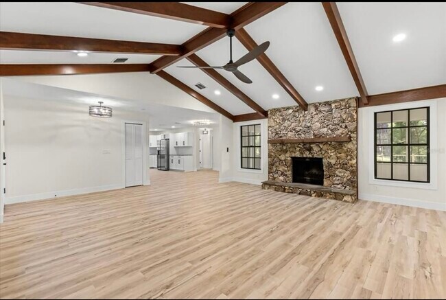 Building Photo - 643 Princewood Dr