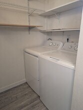 Building Photo - 720 20th St