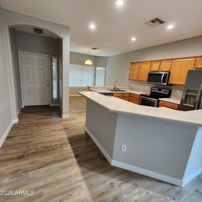 Foto del edificio - 14636 W Gelding Dr