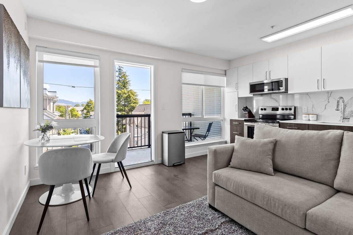 Photo principale - 2551 Kingsway