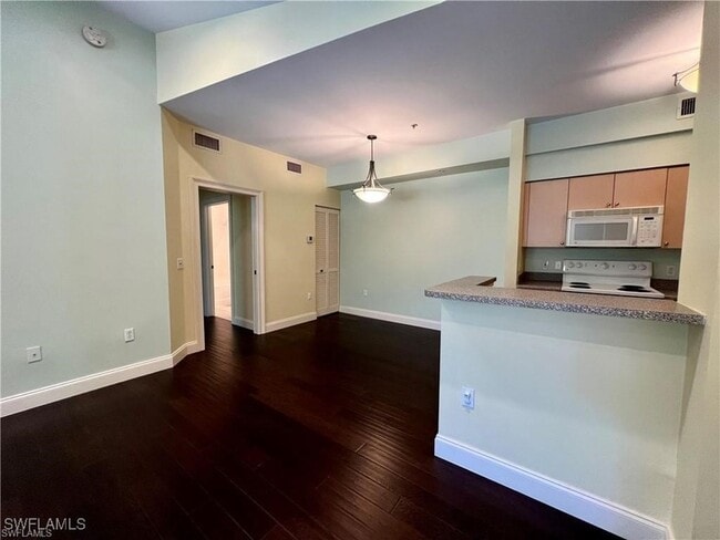 Building Photo - 1160 Reserve Way