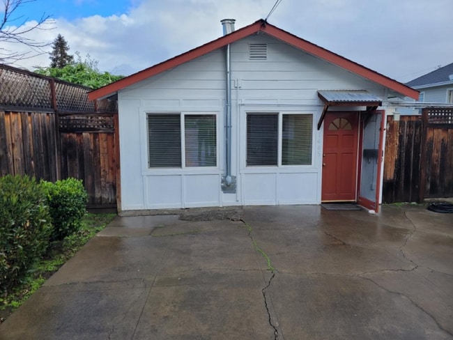 Building Photo - 1485 Market St