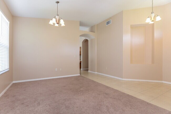 Building Photo - 4551 Mapletree Loop