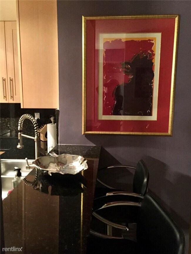 Foto del edificio - 2 br, 2 bath Condo - 511 SE 5th Ave Apt 712