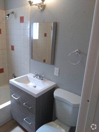 Building Photo - 608 Alcazar St SE