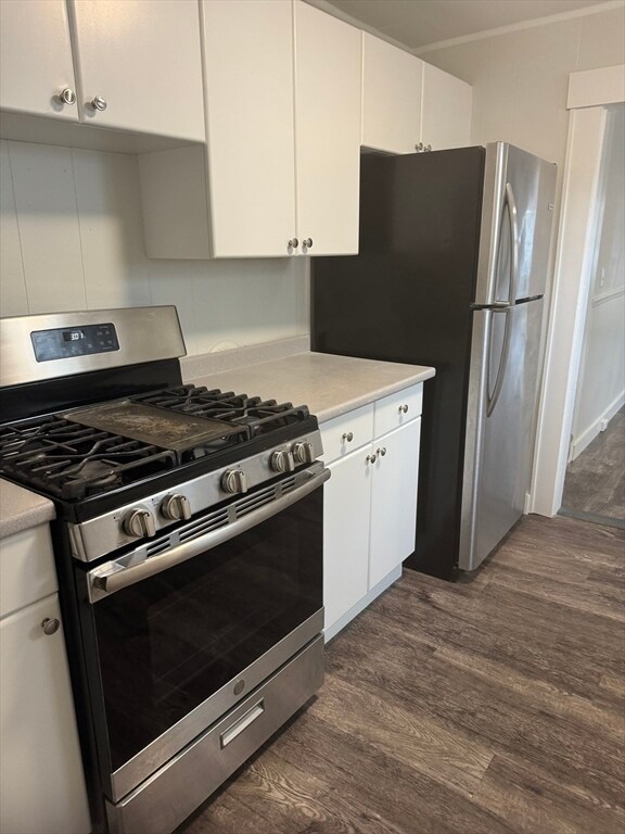 Building Photo - 48 Wilson St