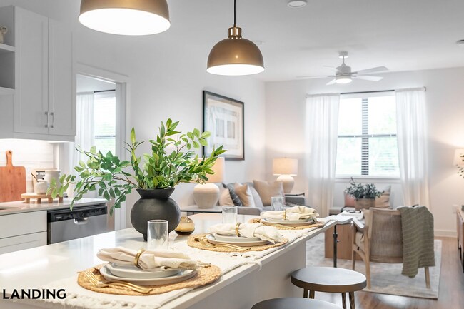 Foto del edificio - 7733 Burleson Rd