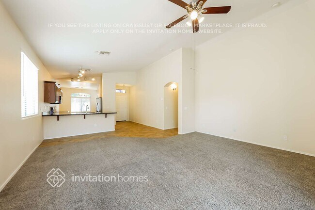 Foto del edificio - 10235 W Hilton Ave